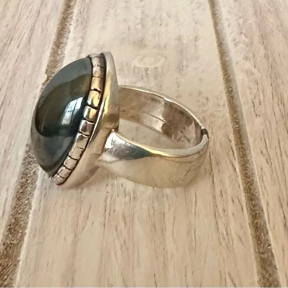 Silver and palladium hematite ring